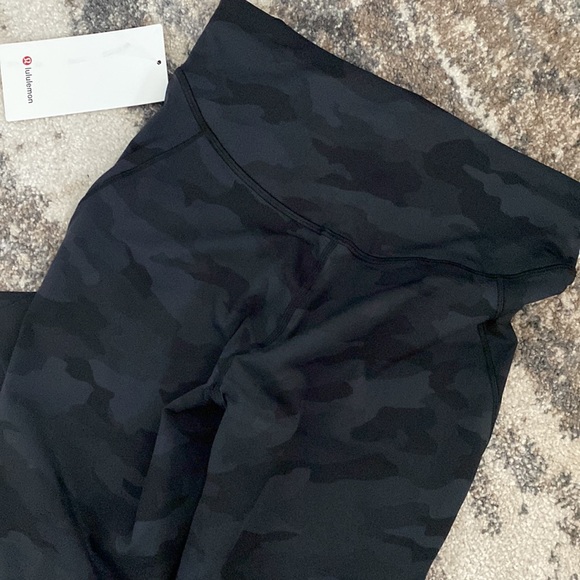Camo Lululemon NWT leggings - Picture 3 of 4